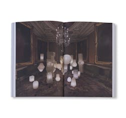 WHITE CUBE COMPANION (2022)